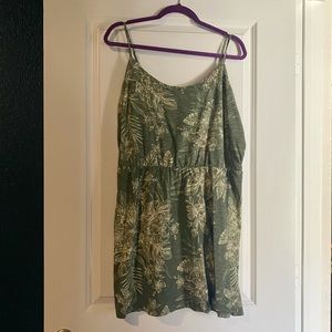 ⭐️3 for $30⭐️ Green tropical dress